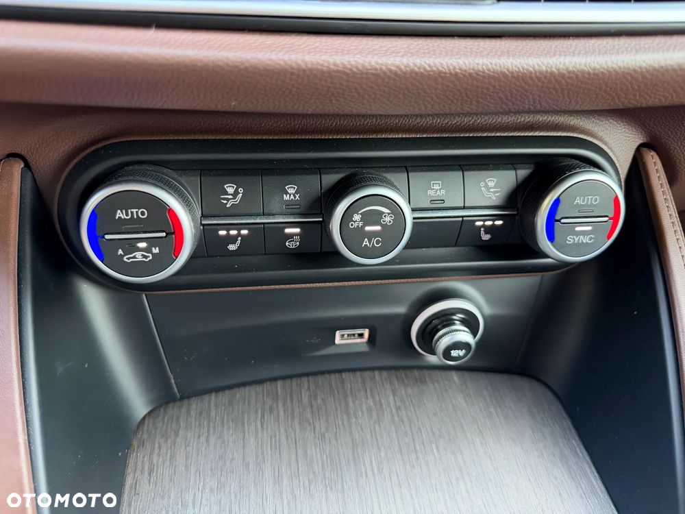 Alfa Romeo Stelvio 2.0 Turbo TI Q4 - 36