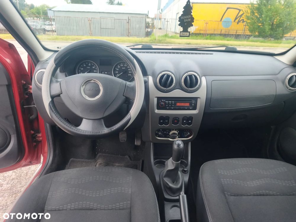 Dacia Sandero - 5