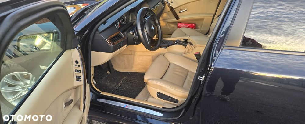 BMW Seria 5 530i - 13
