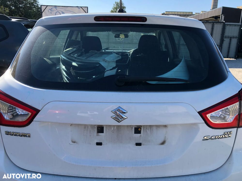Dezmembrez / Dezmembrari / Piese /Dezmembrez Suzuki Sx4 S-Cross 2016 - 3