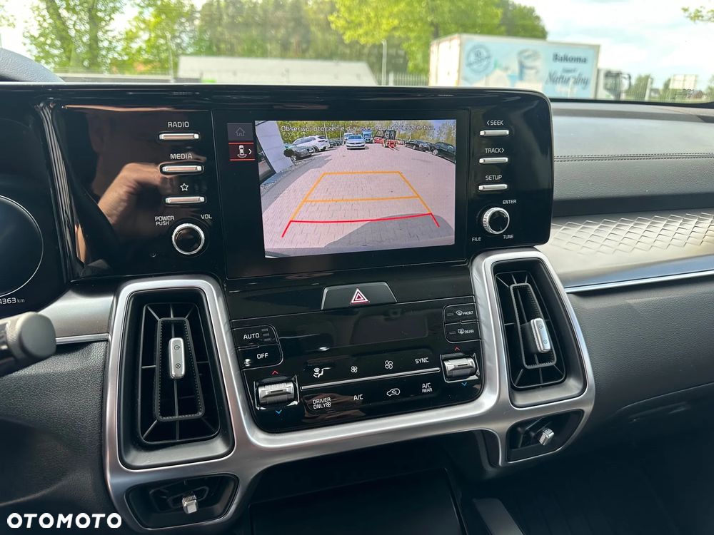 Kia Sorento - 16
