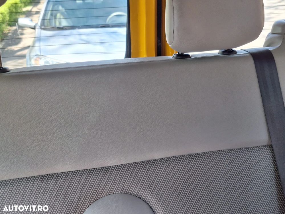 Opel Vivaro - 12