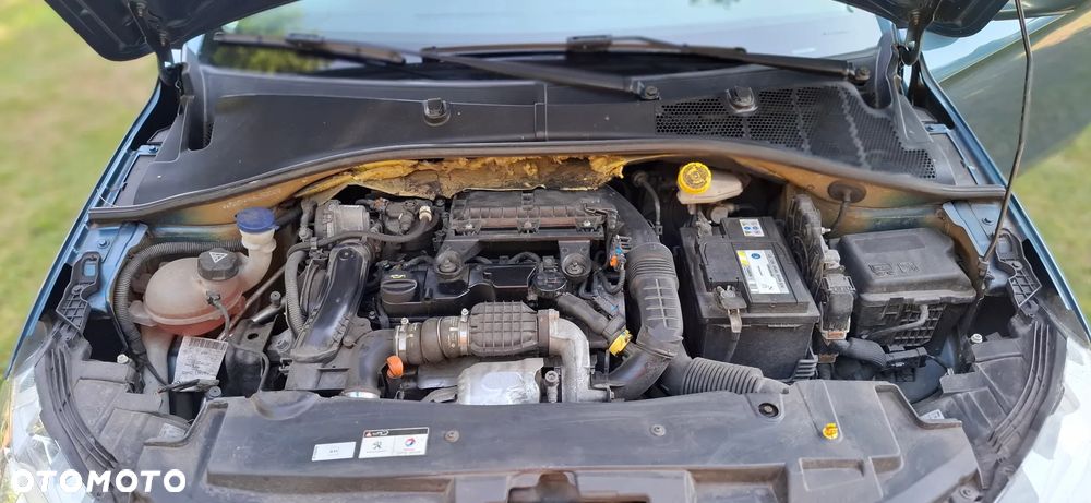 Peugeot 301 1.6 BlueHDi Active - 19