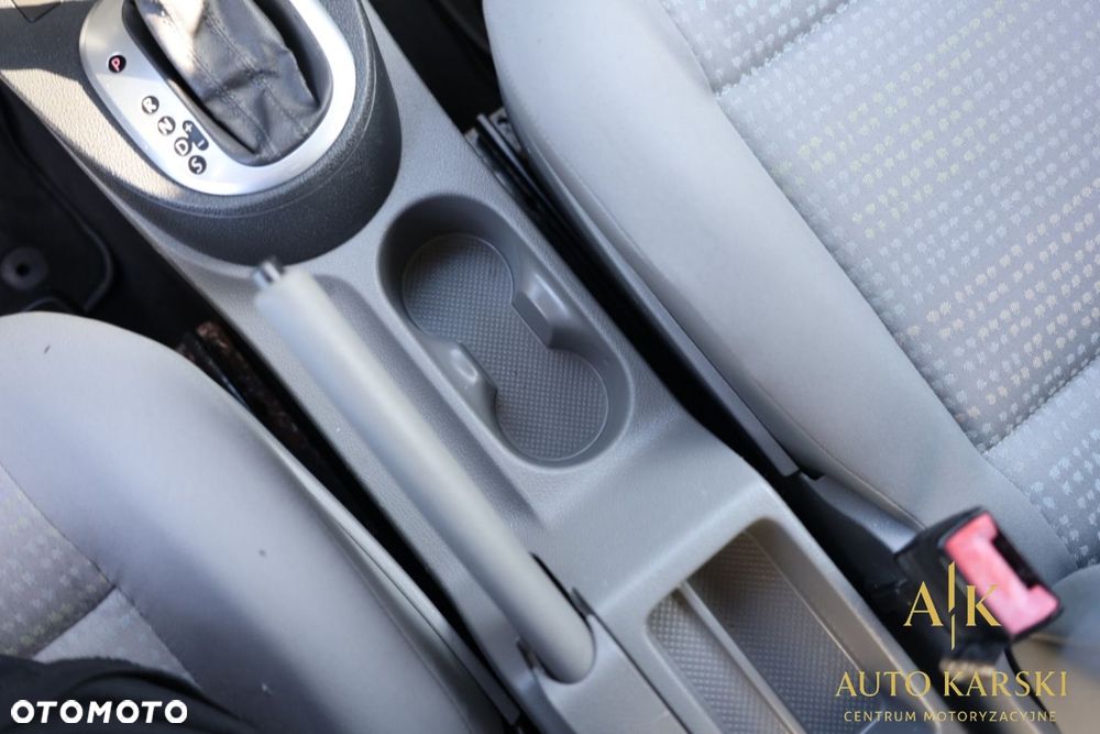 Volkswagen Caddy - 25