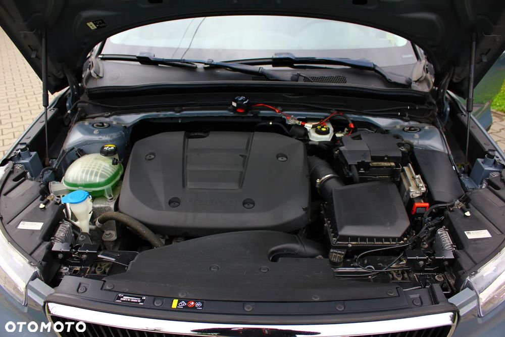 Volvo XC 40 T3 Momentum Pro - 40