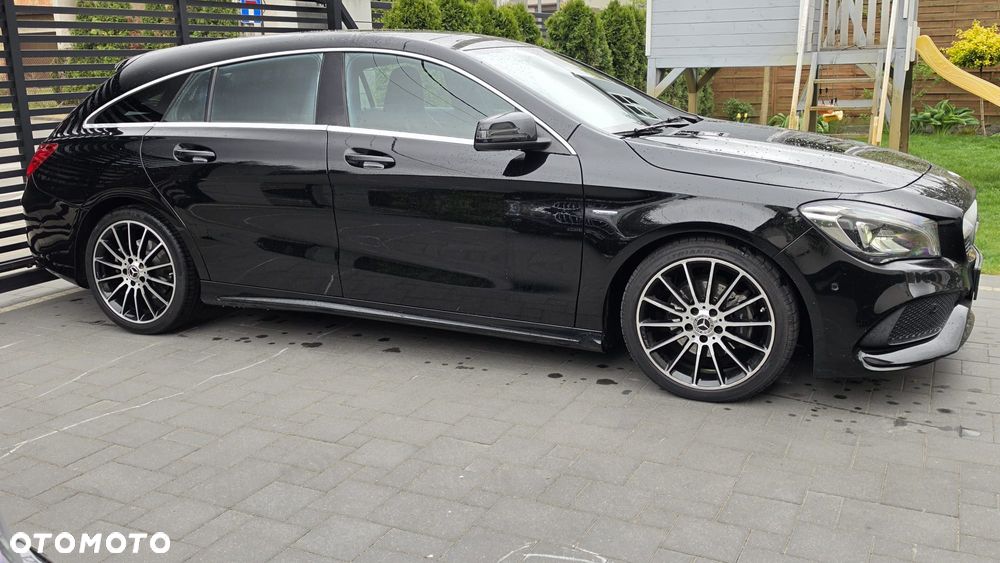 Mercedes-Benz CLA 180 AMG Line - 14