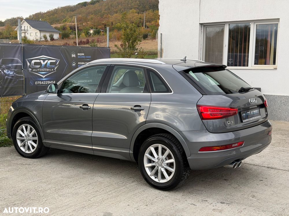 Audi Q3 2.0 TDI Design - 6
