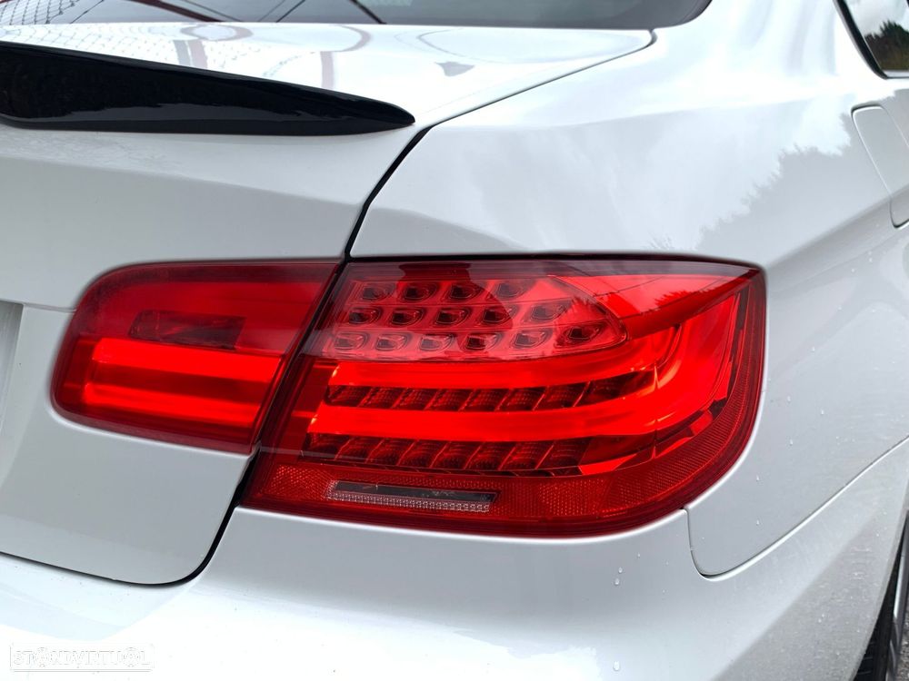 BMW 320 d Coupe Edição M - 12
