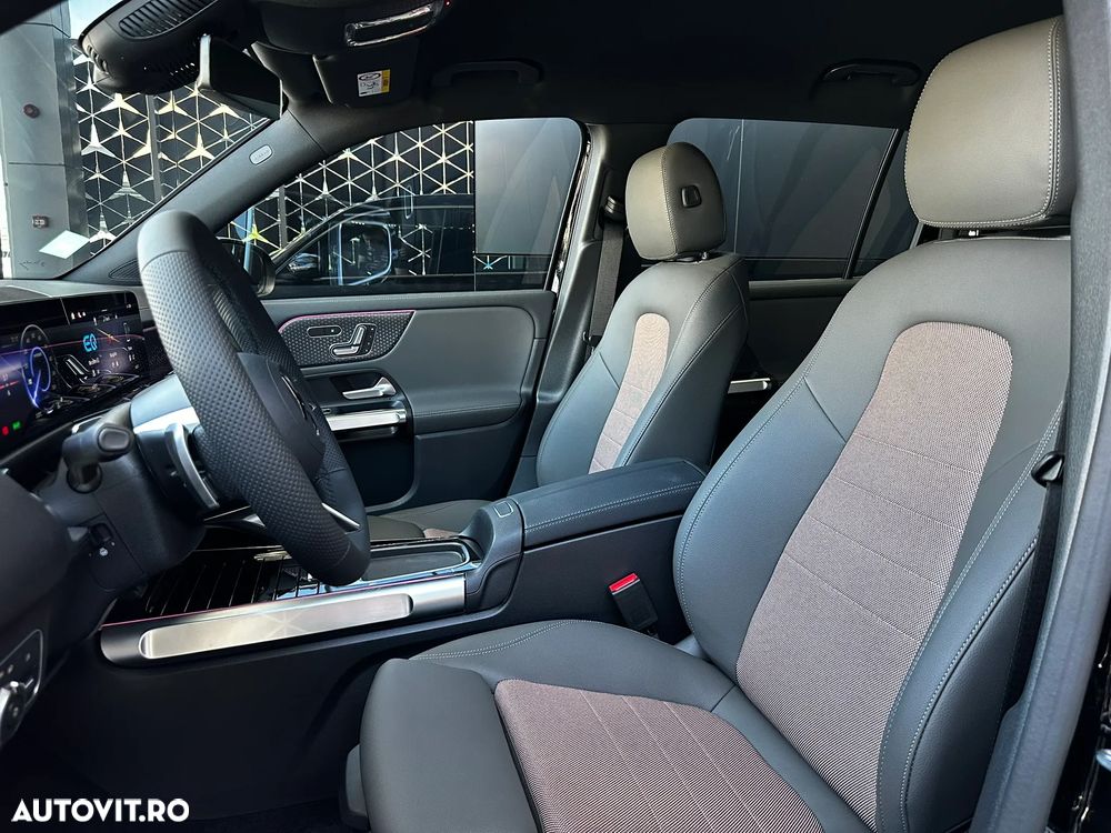 Mercedes-Benz EQB 250+ - 8
