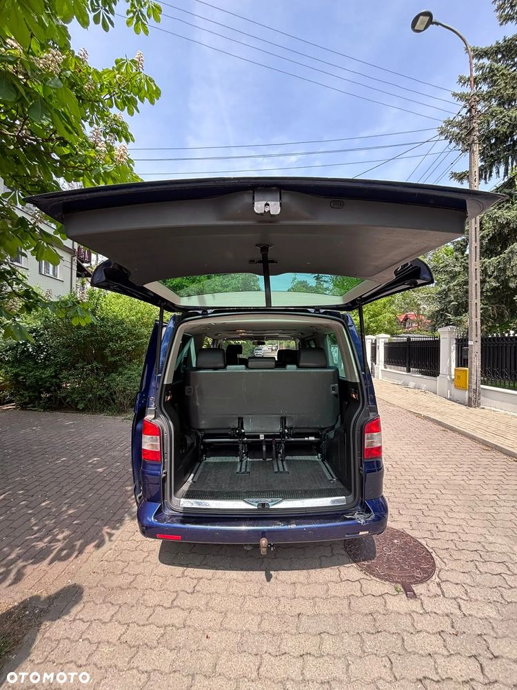 Volkswagen Multivan - 5