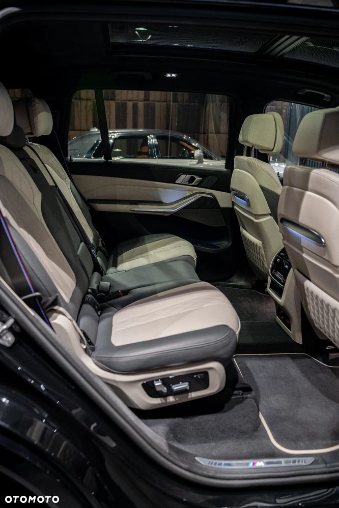 BMW X7 - 21