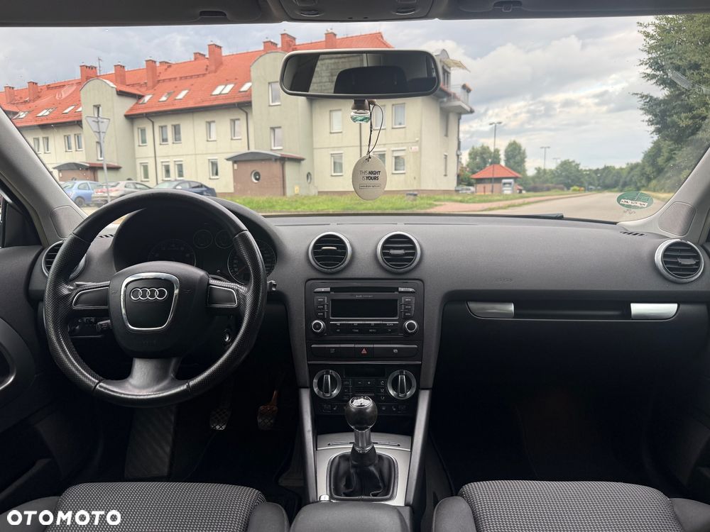 Audi A3 3-drzwiowe 1.6 Ambition - 13
