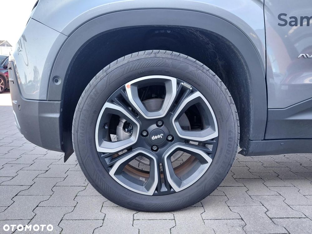 Jeep Avenger 1.2 T3 mHEV Summit eDCT6 - 13