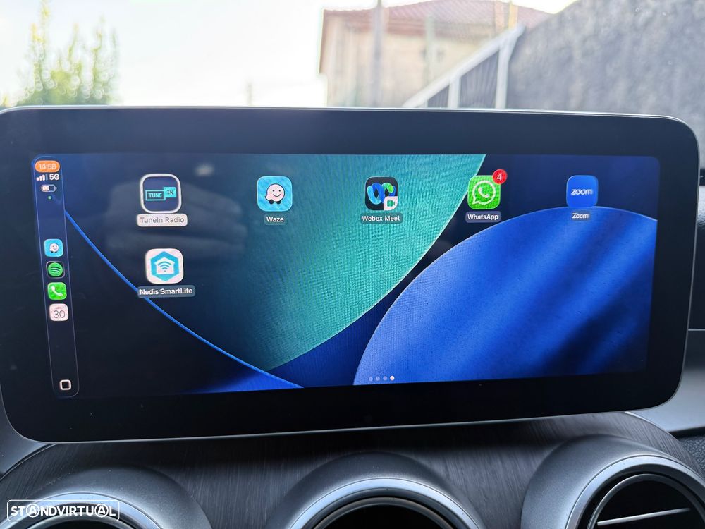 Mercedes-Benz C 300 h AMG Line - 18