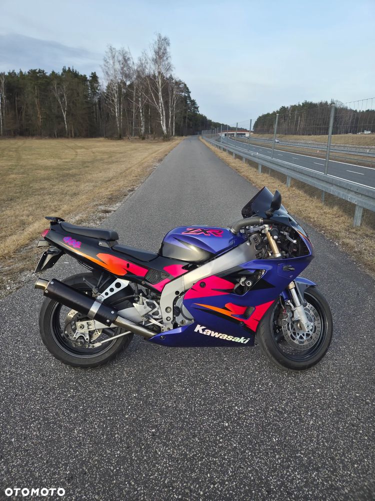 Kawasaki ZXR - 3