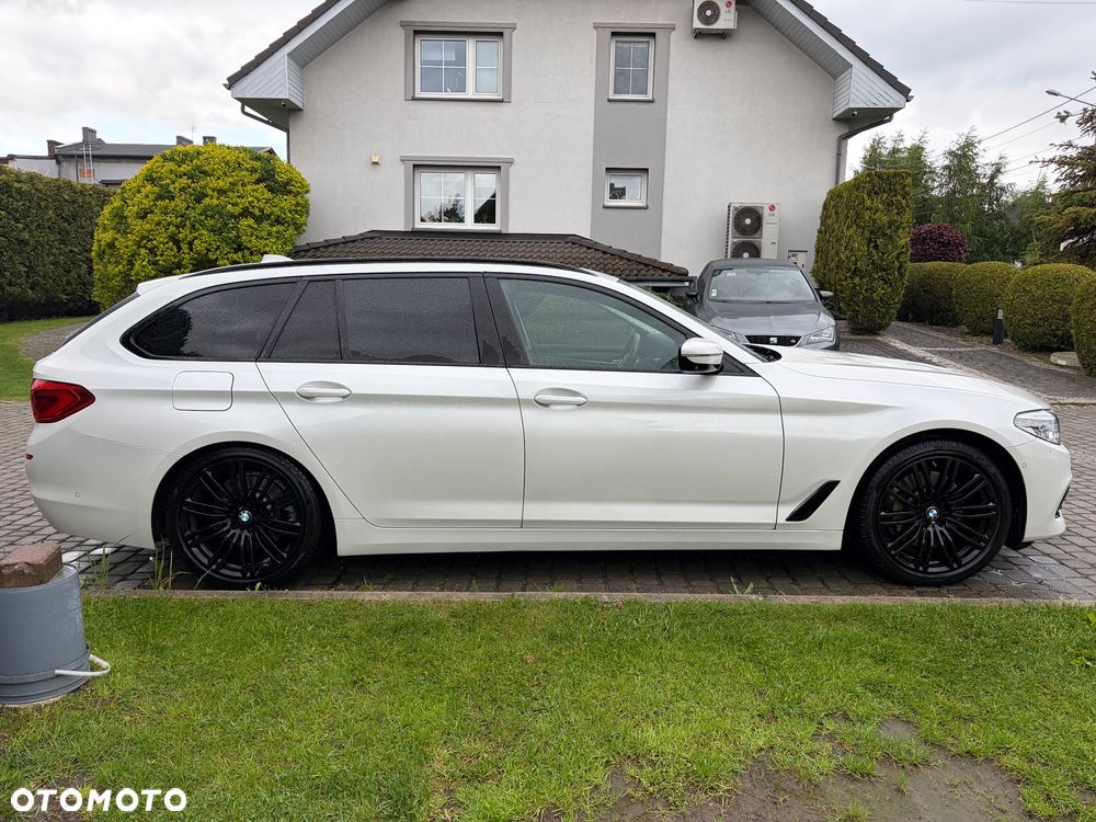 BMW Seria 5 525d Luxury Line - 10