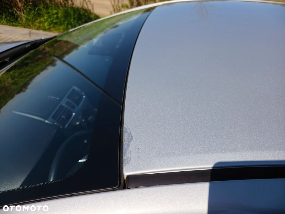 Toyota Avensis 1.8 Active MS - 16