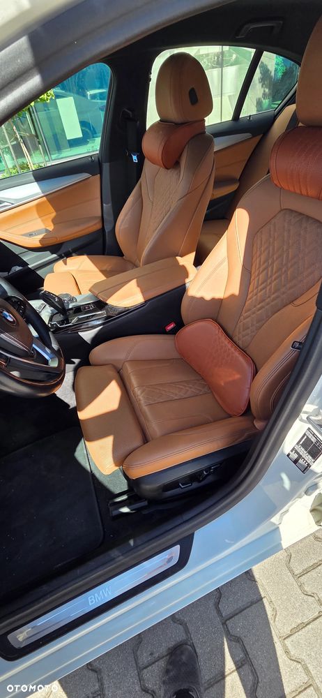 BMW Seria 5 518d mHEV - 8