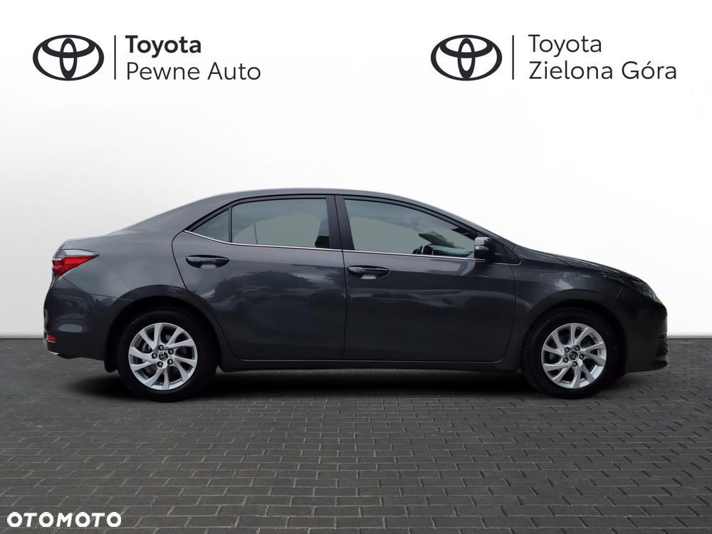 Toyota Corolla 1.6 Classic Plus - 6