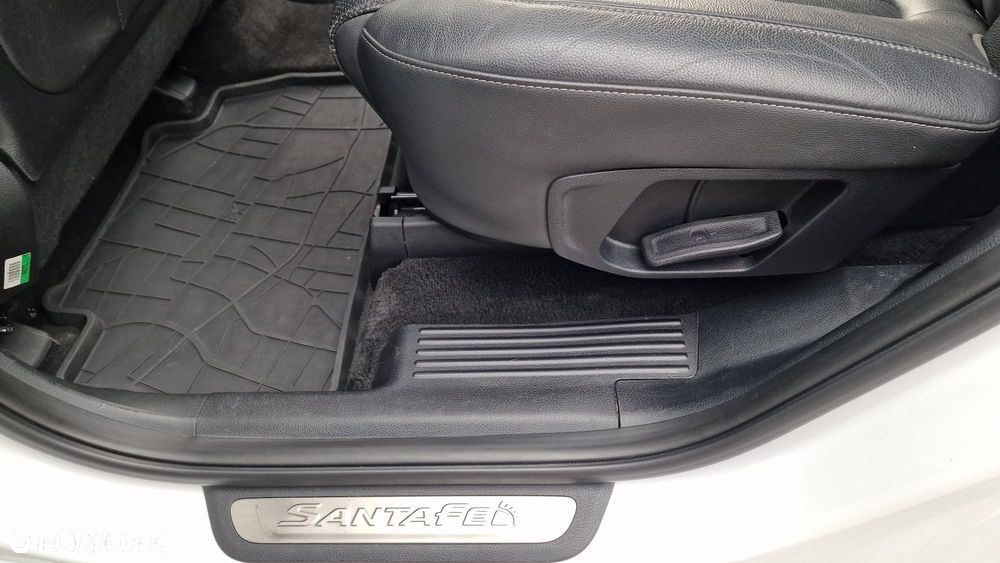 Hyundai Santa Fe 2.0 CRDi Platinum 4WD - 24
