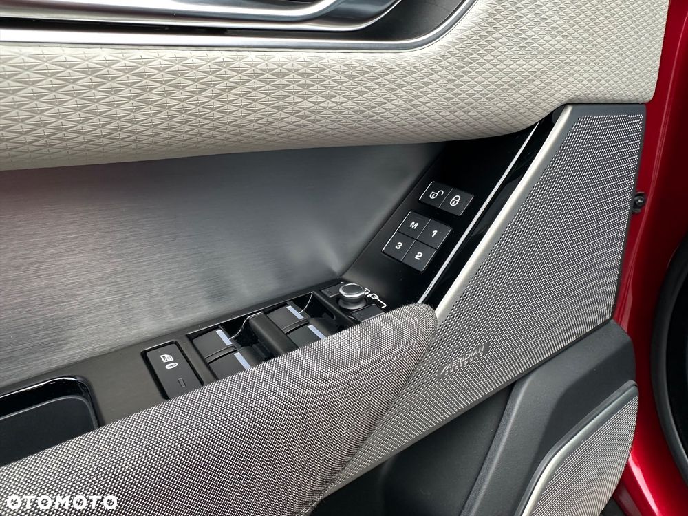 Land Rover Range Rover Velar 2.0 SD4 R-Dynamic HSE - 30