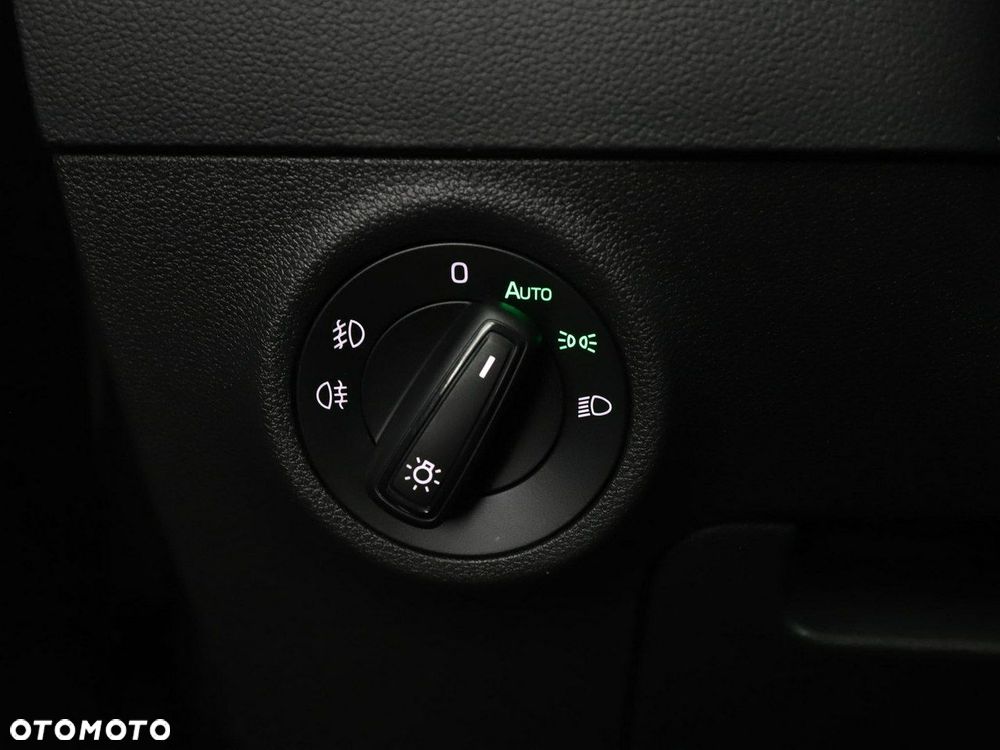 Skoda Karoq 1.6 TDI SCR Active - 34