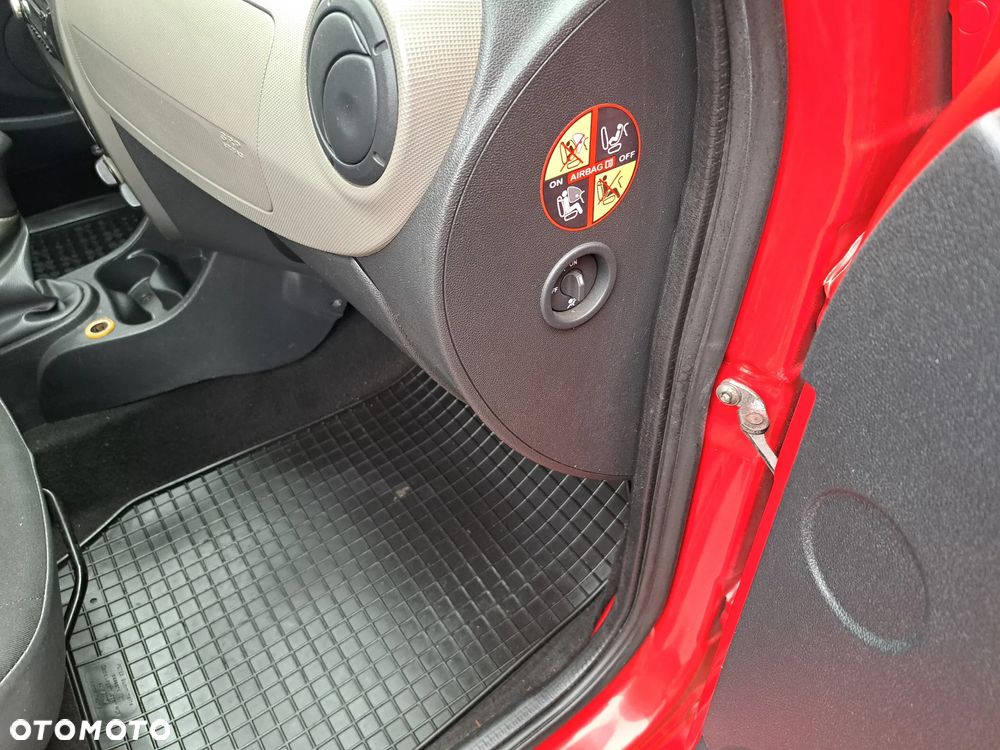 Dacia Sandero 1.4 Access - 11