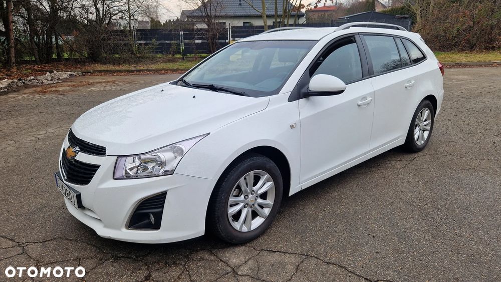 Chevrolet Cruze 1.6 LT - 1