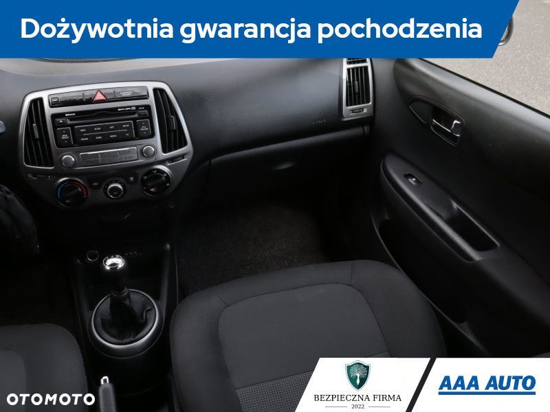 Hyundai i20 - 10