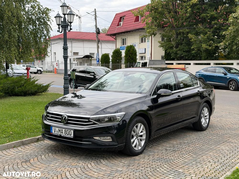 Volkswagen Passat 2.0 TDI SCR DSG Comfortline - 10