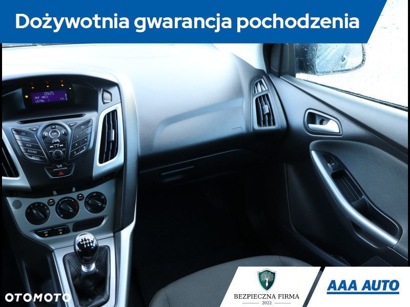 Ford Focus - 10