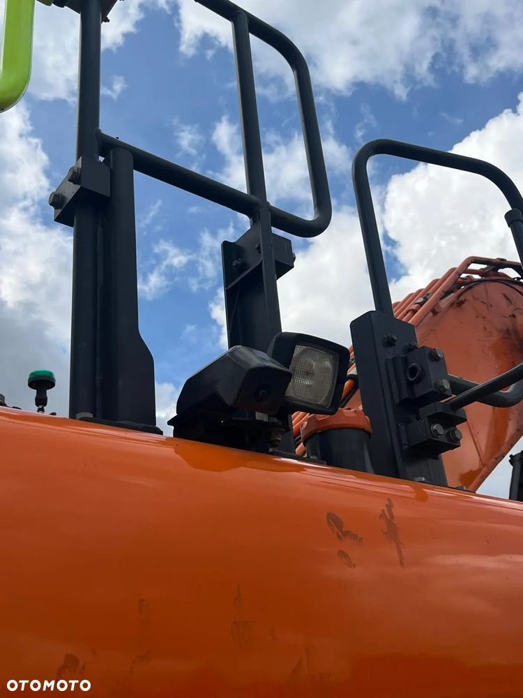 Doosan DX 300  LC - 7 KOPARKA GĄSIENICOWA - 36