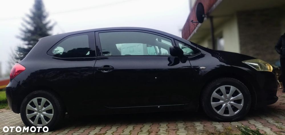 Toyota Auris 1.33 VVT-i Terra - 7