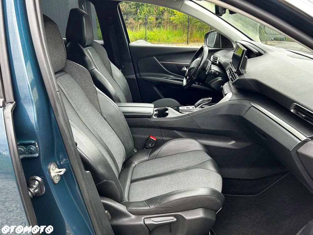 Peugeot 3008 225 e-EAT8 Allure - 35