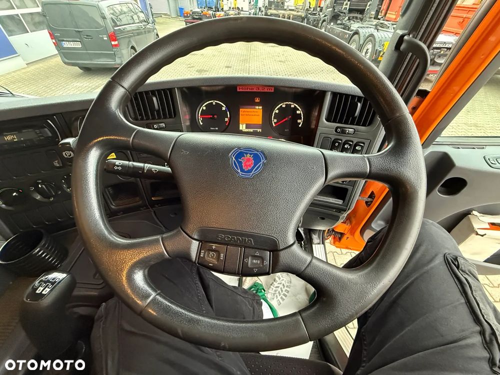 Scania P230 4x2 EURO5 ZAMIATARKA JOHNSTON VT605- 6 M³ - 11