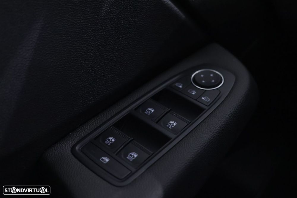 Renault Clio 1.0 TCe Evolution - 40