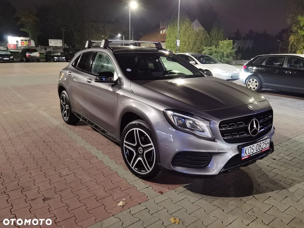 Mercedes-Benz GLA 200 7G-DCT AMG Line - 3