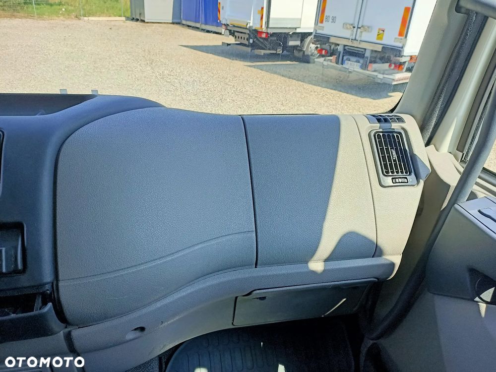 DAF LF 45.180 E5 Chłodnia Carrier Supra 550 Winda 1500kg - 17
