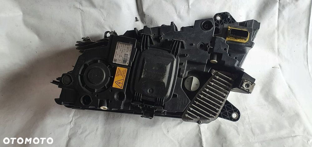 VOLVO FH4 LAMPA LEWA BI XENON 21221138 - 4