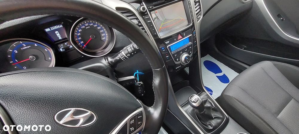 Hyundai i30 1.6 CRDi BlueDrive Comfort - 32