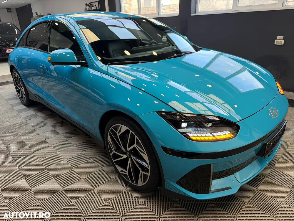 Hyundai IONIQ - 8