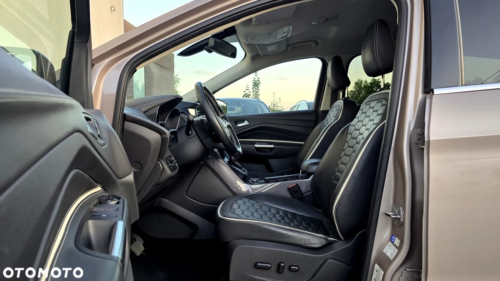 Ford Kuga Vignale 2.0 TDCi AWD - 17