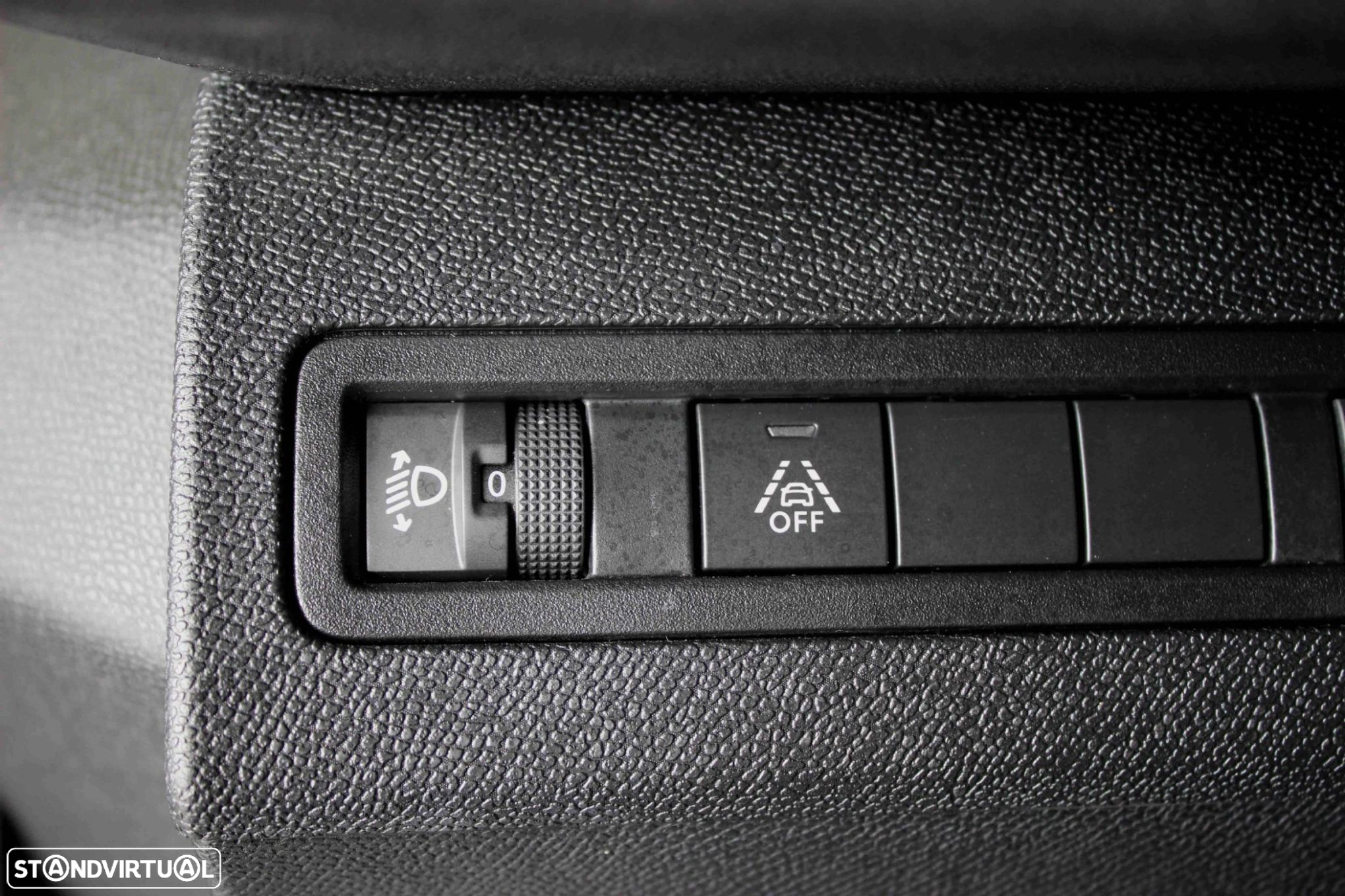 Peugeot 5008 1.2 PureTech Allure EAT8 - 29