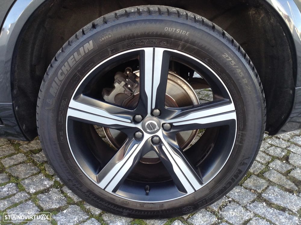 Volvo XC 90 2.0 D4 R-Design - 28