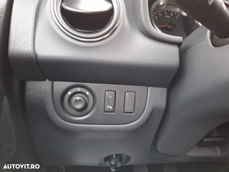 Dacia Logan MCV Blue dCi 95 Stepway - 26