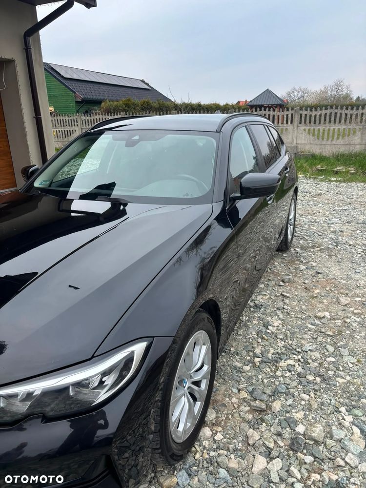 BMW Seria 3 318i - 2