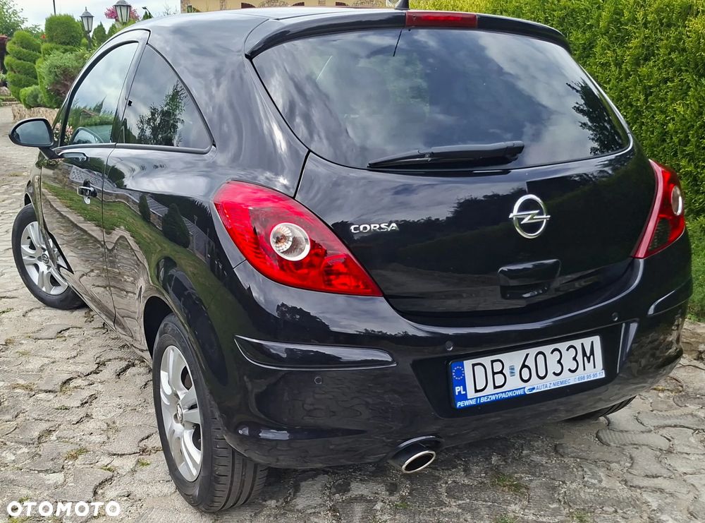 Opel Corsa 1.4 16V Satellite - 4