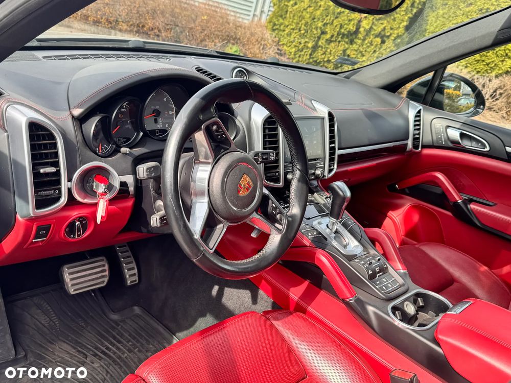 Porsche Cayenne S Diesel - 4