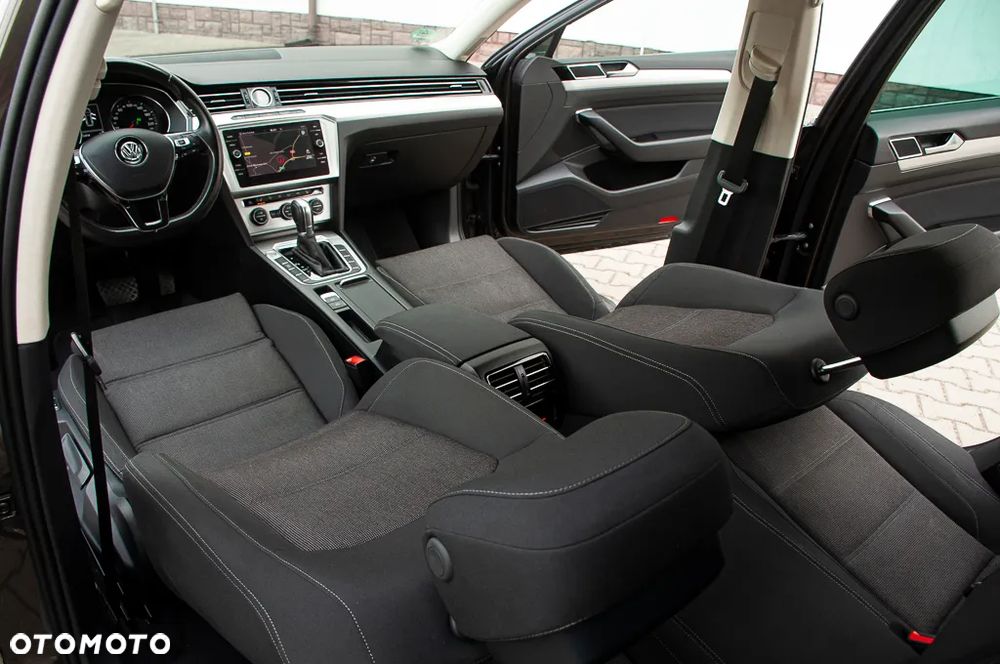 Volkswagen Passat Variant 2.0 TDI BMT Comfortline DSG - 27