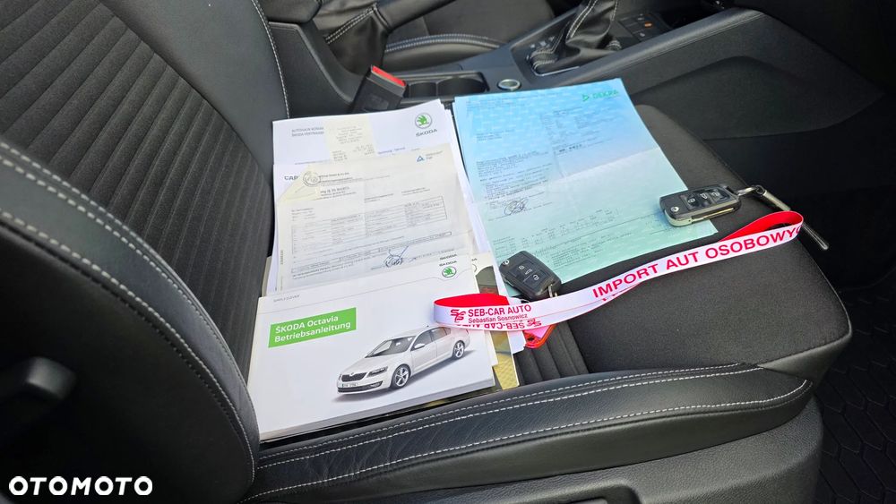 Skoda Octavia 2.0 TDI RS DSG - 25